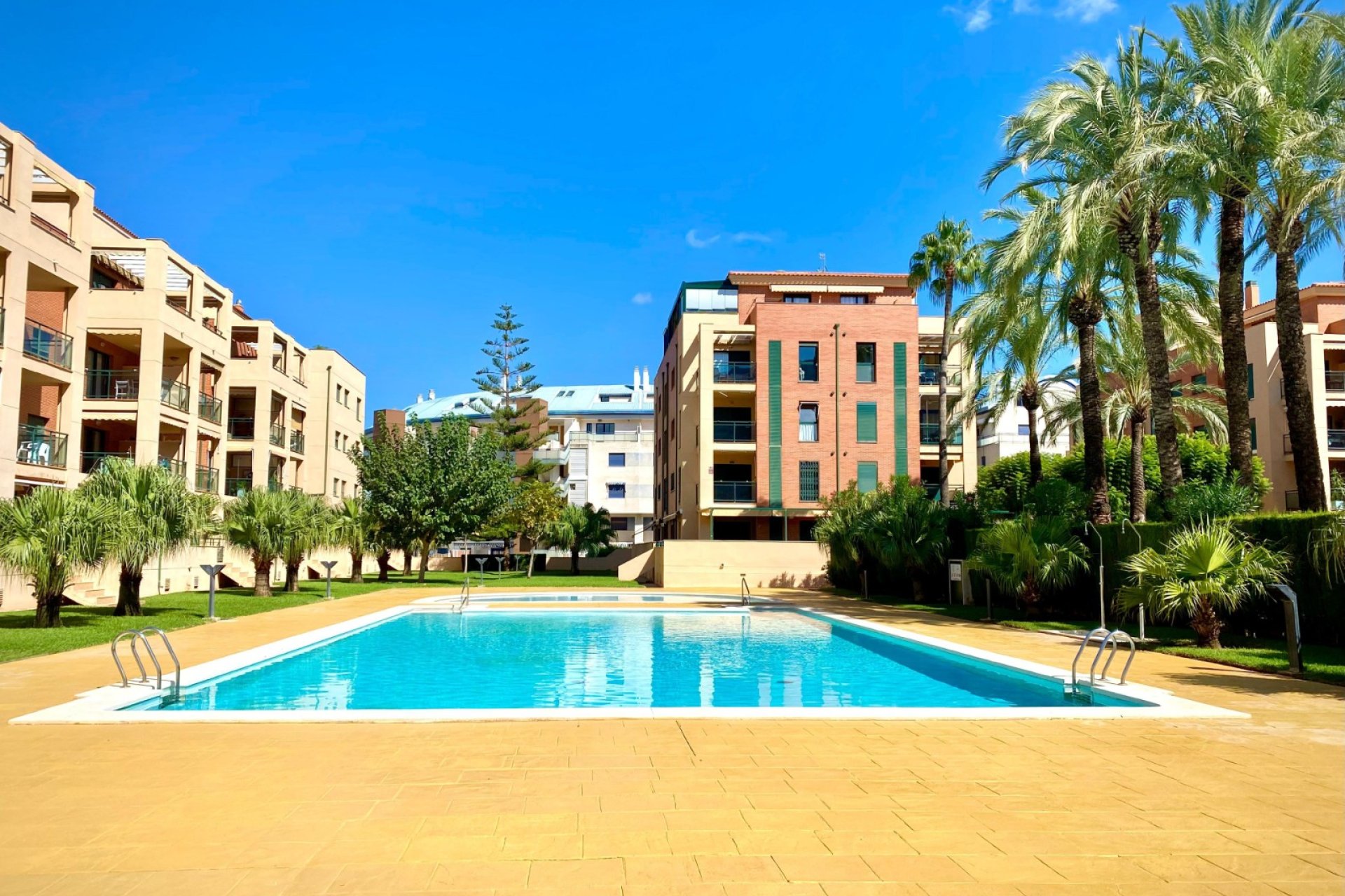 Wiederverkauf - Wohnung -
Denia - Port
