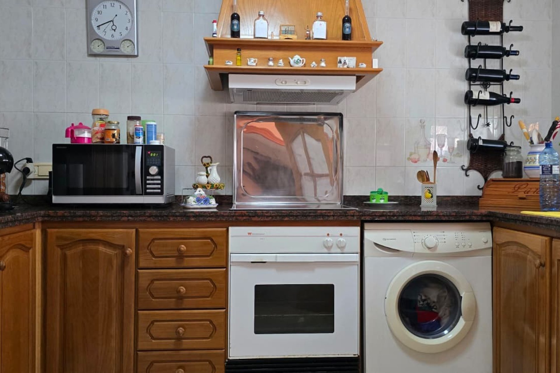 Wiederverkauf - Wohnung -
