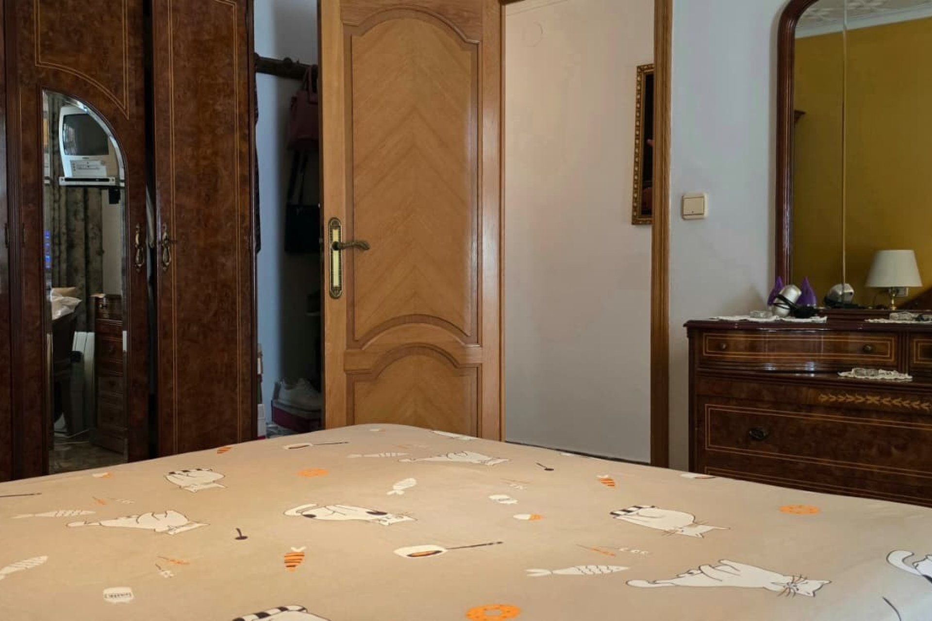 Wiederverkauf - Wohnung -
