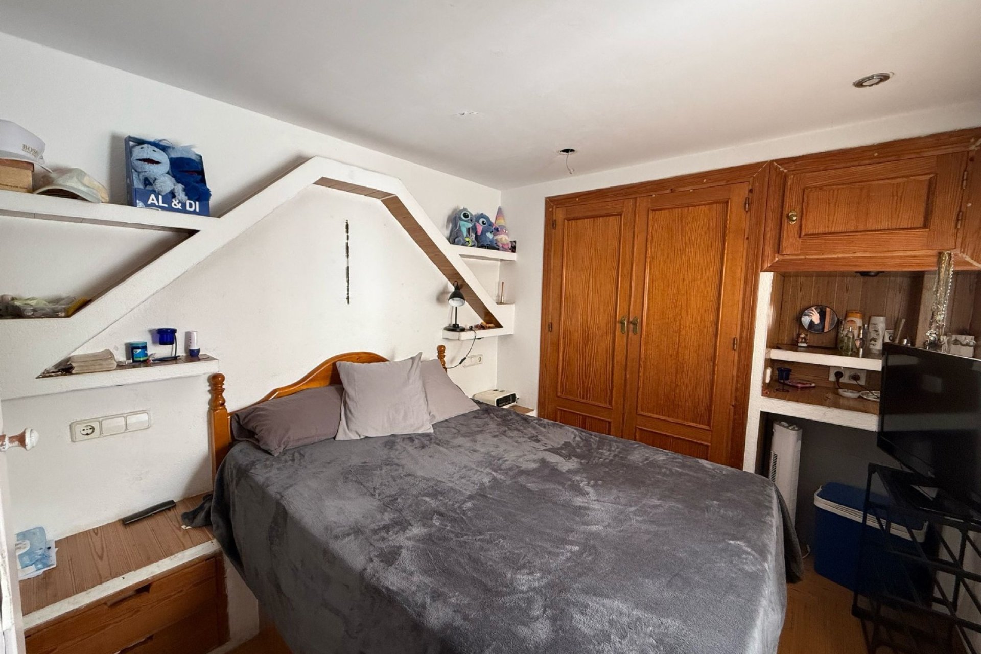 Wiederverkauf - Wohnung -
