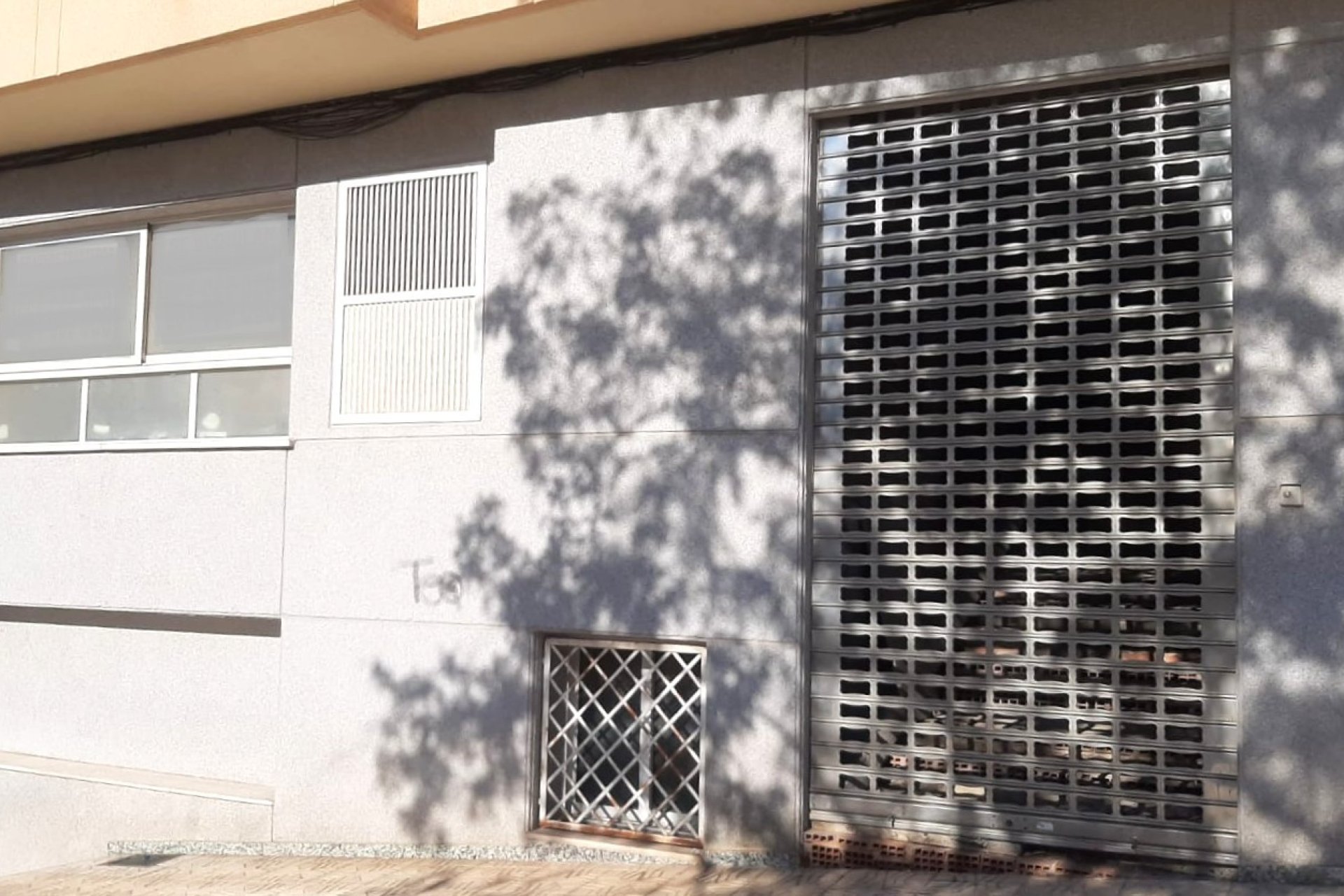 Wynajem długoterminowy - Lokal  -
Callosa De Ensarrià