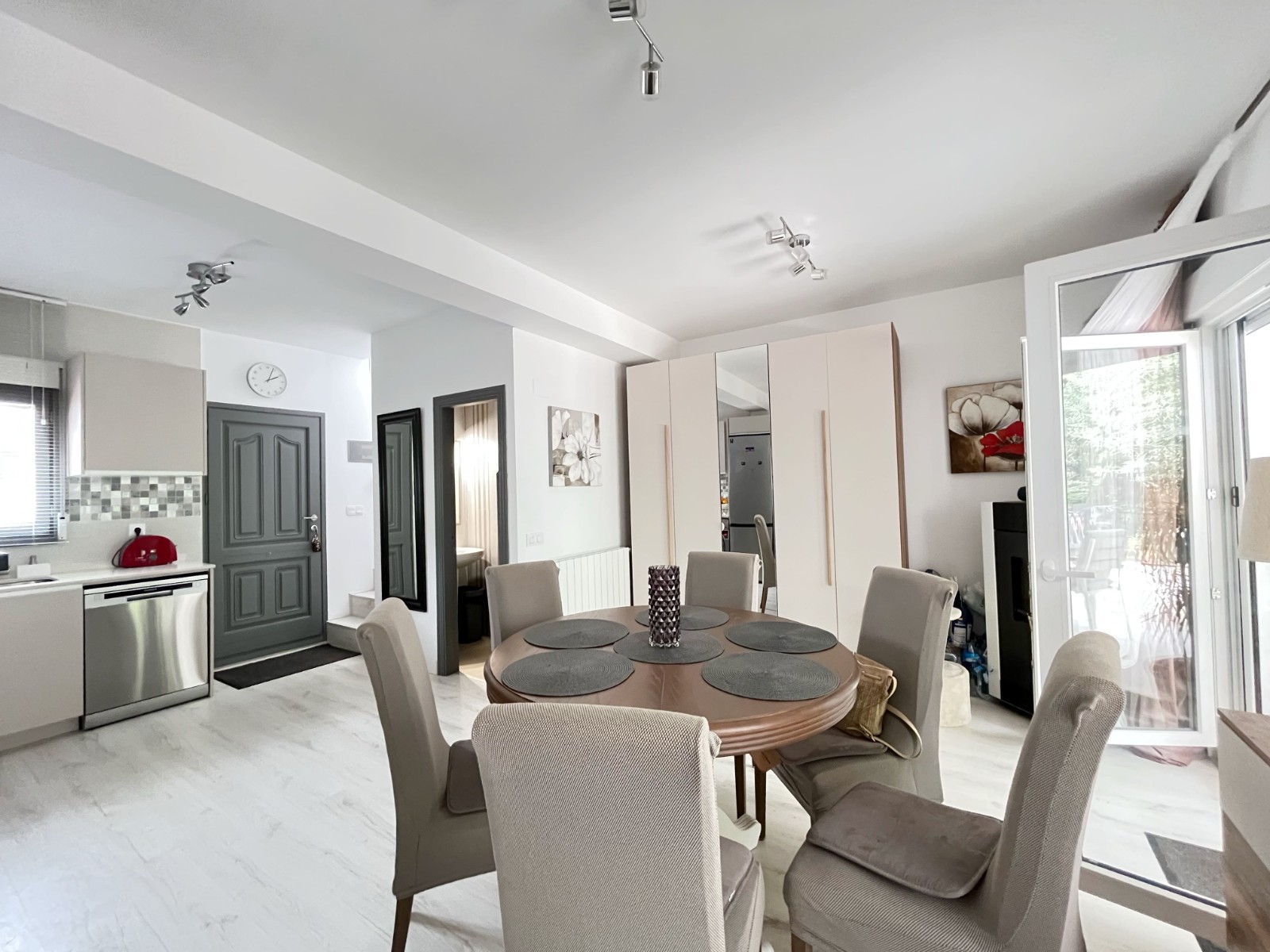 Verkoop. Huis in stad in Pedreguer