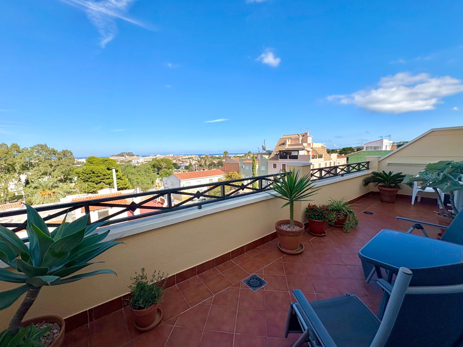 продажа. Пентхаус в Denia