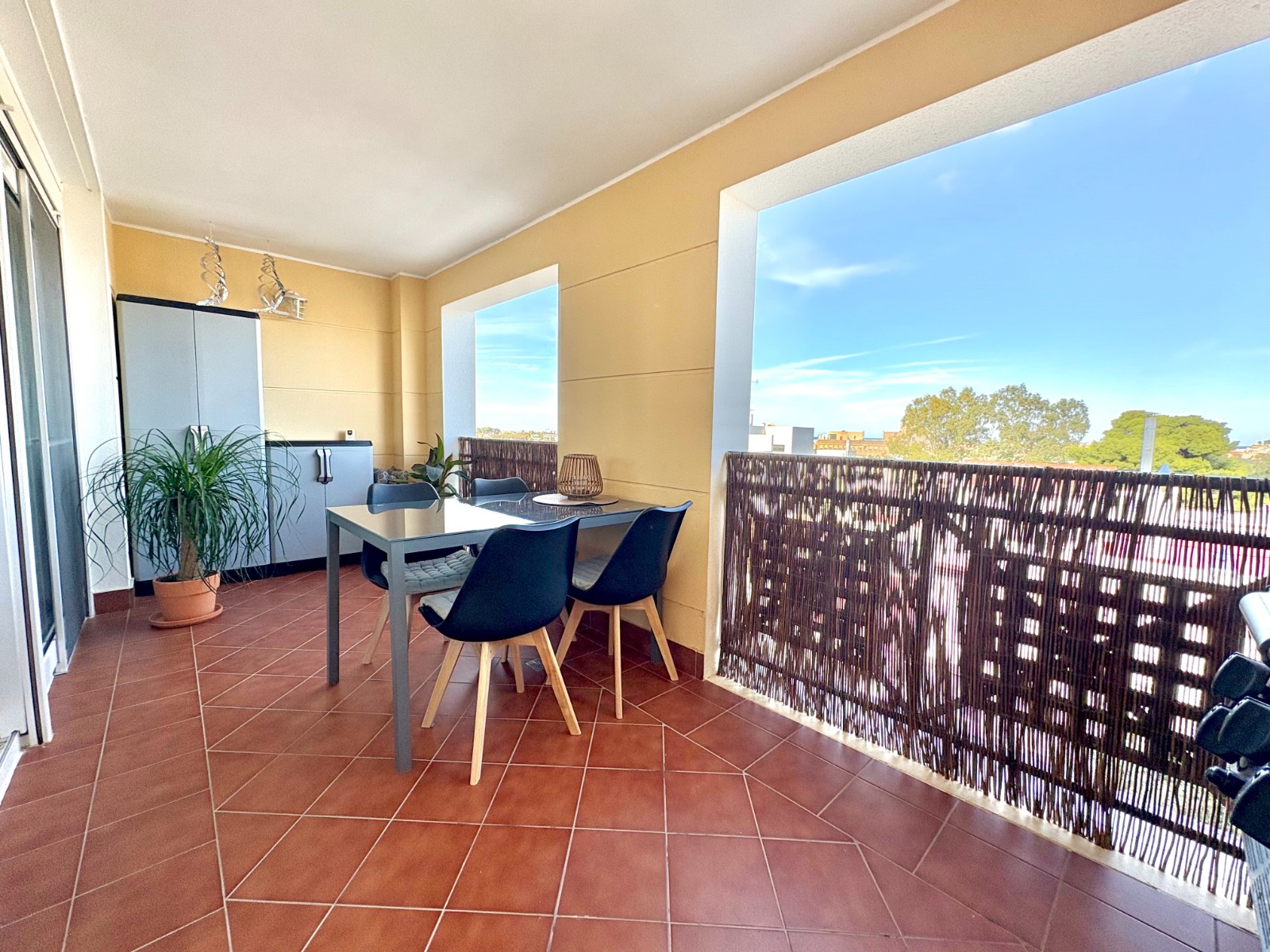 продажа. Пентхаус в Denia