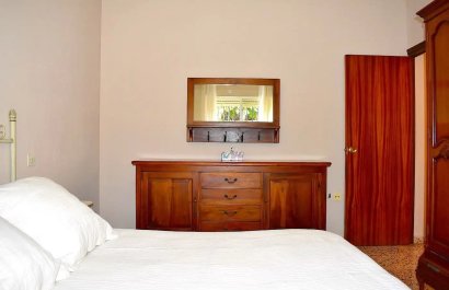 Segunda mano - Chalet independiente -
Albir - centro