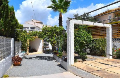 Segunda mano - Chalet independiente -
Albir - centro