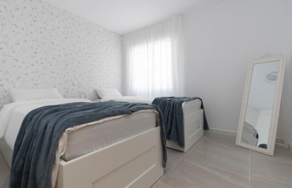 Segunda mano - Apartamento / piso -
Altea