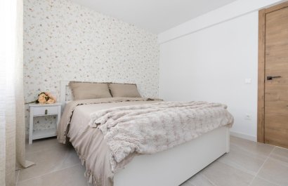 Segunda mano - Apartamento / piso -
Altea