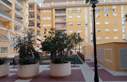 Segunda mano - Apartamento / piso -
Denia - Center