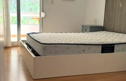 Segunda mano - Pareado  -
Albir - centro