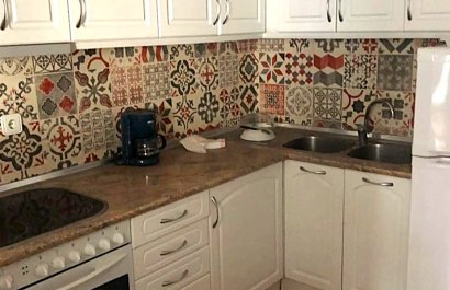 Segunda mano - Pareado  -
Albir - centro