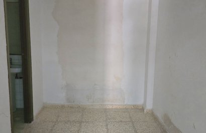 Revente - Local  -
Miramar