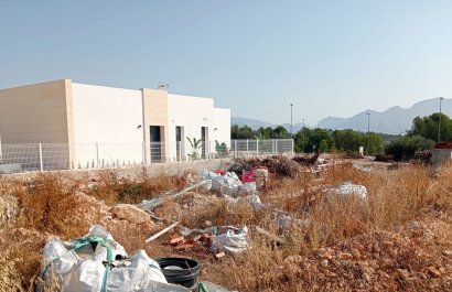 Segunda mano - Solar urbano  -
Polop