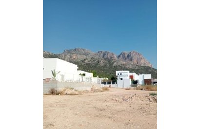 Segunda mano - Solar urbano  -
Polop