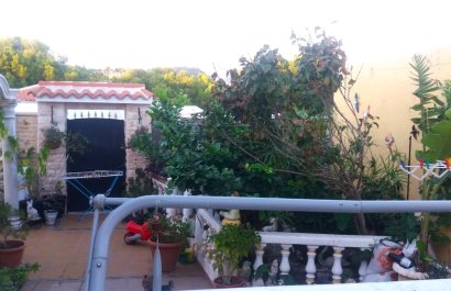 Revente - Maison de ville -
La Nucía