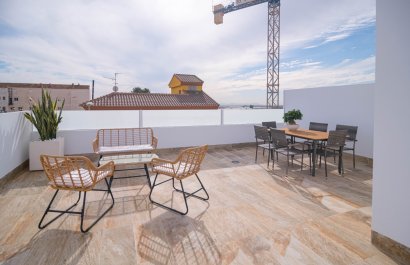 Rynek Pierwotny - Kamienica -
Avileses - New Sierra Golf