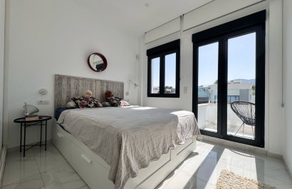 Odsprzedaż / Rynek wtórny - Kamienica -
Polop