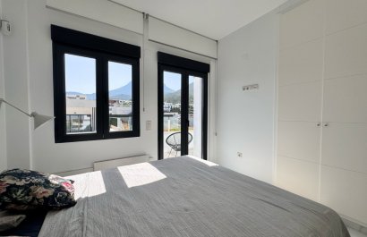 Odsprzedaż / Rynek wtórny - Kamienica -
Polop