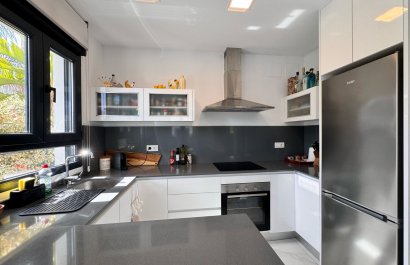 Odsprzedaż / Rynek wtórny - Kamienica -
Polop