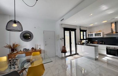 Odsprzedaż / Rynek wtórny - Kamienica -
Polop