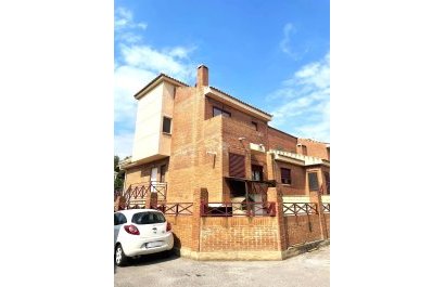 Resale - Townhouse -
La Nucía