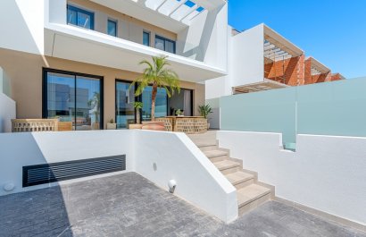 Obra nueva - Villa / Semi pareado -
Dolores