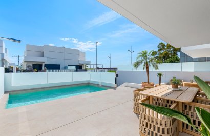 Obra nueva - Villa / Semi pareado -
Dolores