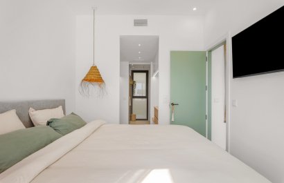 Obra nueva - Villa / Semi pareado -
Dolores