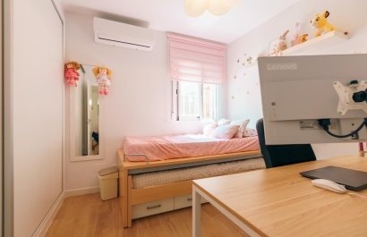 Segunda mano - Apartamento / piso -
Albir - centro