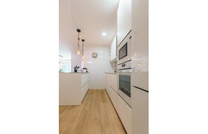 Segunda mano - Apartamento / piso -
Albir - centro