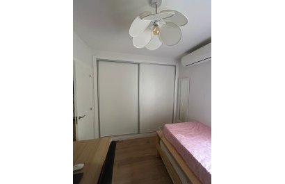 Segunda mano - Apartamento / piso -
Albir - centro