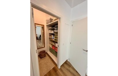 Odsprzedaż / Rynek wtórny - Willa -
Polop