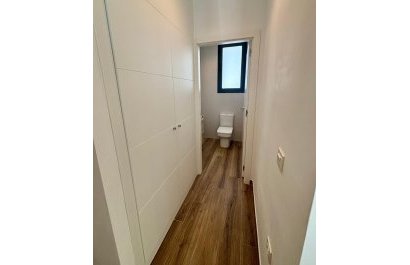 Odsprzedaż / Rynek wtórny - Willa -
Polop