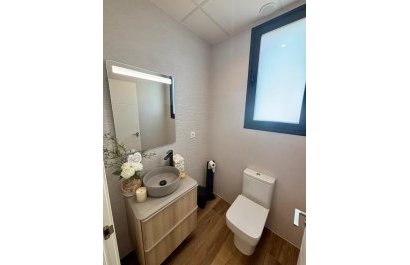 Odsprzedaż / Rynek wtórny - Willa -
Polop