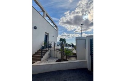 Odsprzedaż / Rynek wtórny - Willa -
Polop