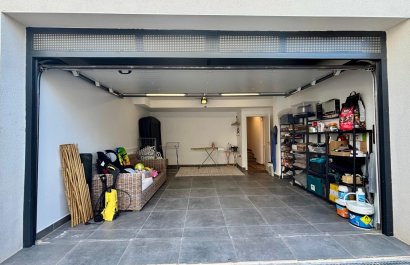 Odsprzedaż / Rynek wtórny - Willa -
Polop