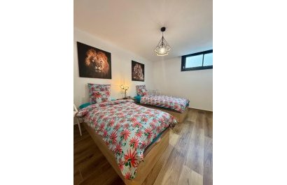 Odsprzedaż / Rynek wtórny - Willa -
Polop