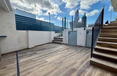 Odsprzedaż / Rynek wtórny - Willa -
Polop