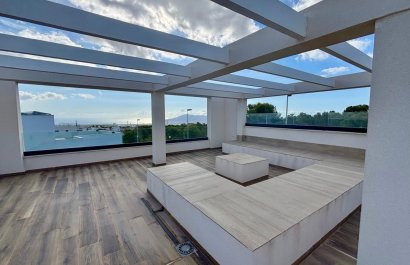 Odsprzedaż / Rynek wtórny - Willa -
Polop