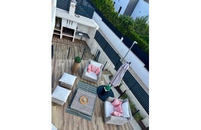 Odsprzedaż / Rynek wtórny - Willa -
Polop