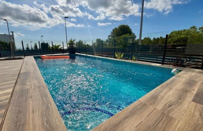 Odsprzedaż / Rynek wtórny - Willa -
Polop