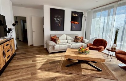 Odsprzedaż / Rynek wtórny - Willa -
Polop