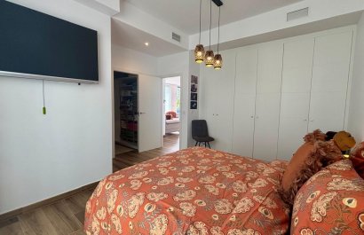 Odsprzedaż / Rynek wtórny - Willa -
Polop