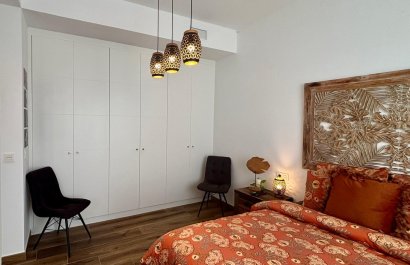 Odsprzedaż / Rynek wtórny - Willa -
Polop