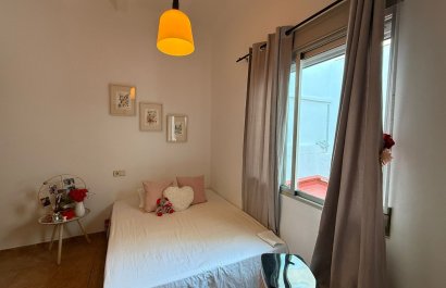 Segunda mano - Apartamento / piso -
Miramar