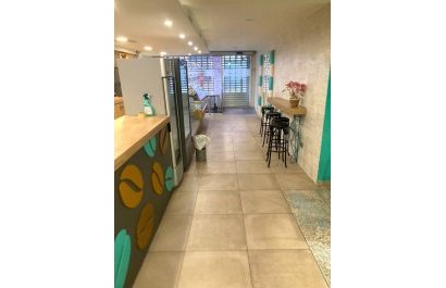 Odsprzedaż / Rynek wtórny - Lokal  -
Villajoyosa