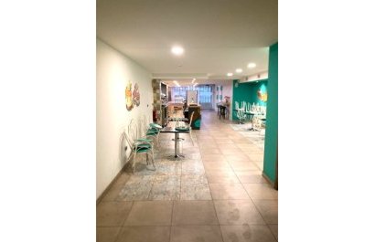 Odsprzedaż / Rynek wtórny - Lokal  -
Villajoyosa