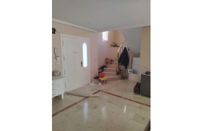 Segunda mano - Chalet -
Albir - centro