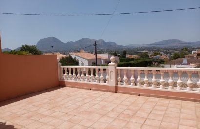 Segunda mano - Chalet -
Albir - centro