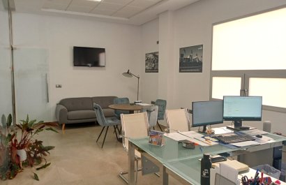 Segunda mano - Local  -
La Nucía